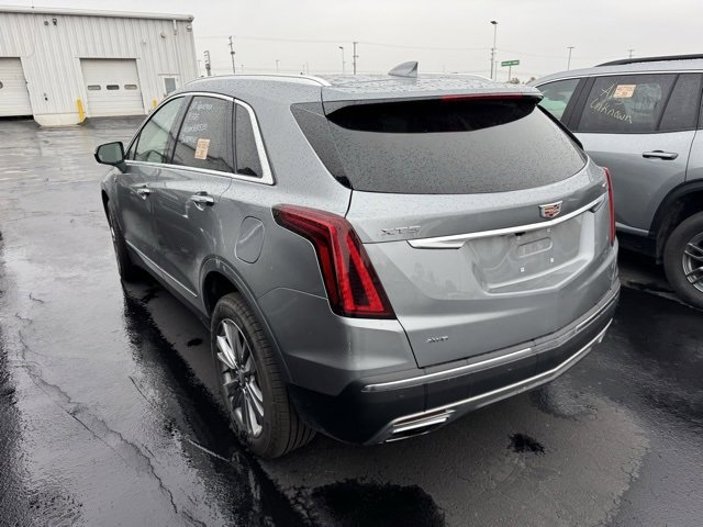 2025 Cadillac XT5 Premium Luxury photo 3