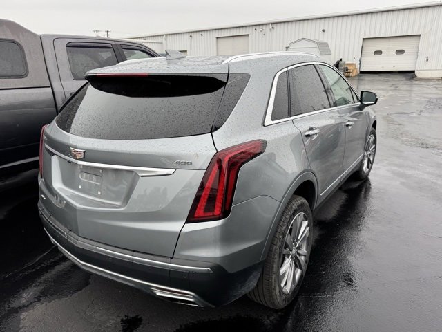 2025 Cadillac XT5 Premium Luxury photo 2