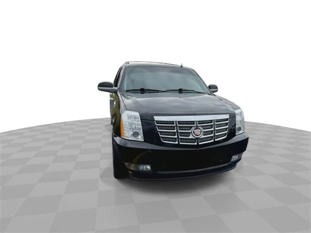 Used 2011 CADILLAC Escalade Luxury SUV