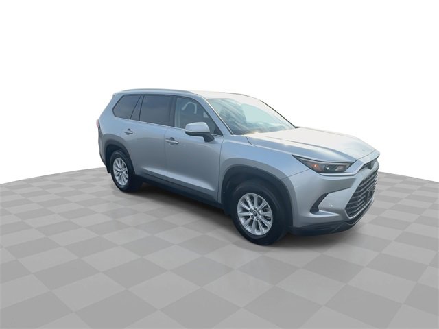 2024 Toyota Grand Highlander XLE photo 2