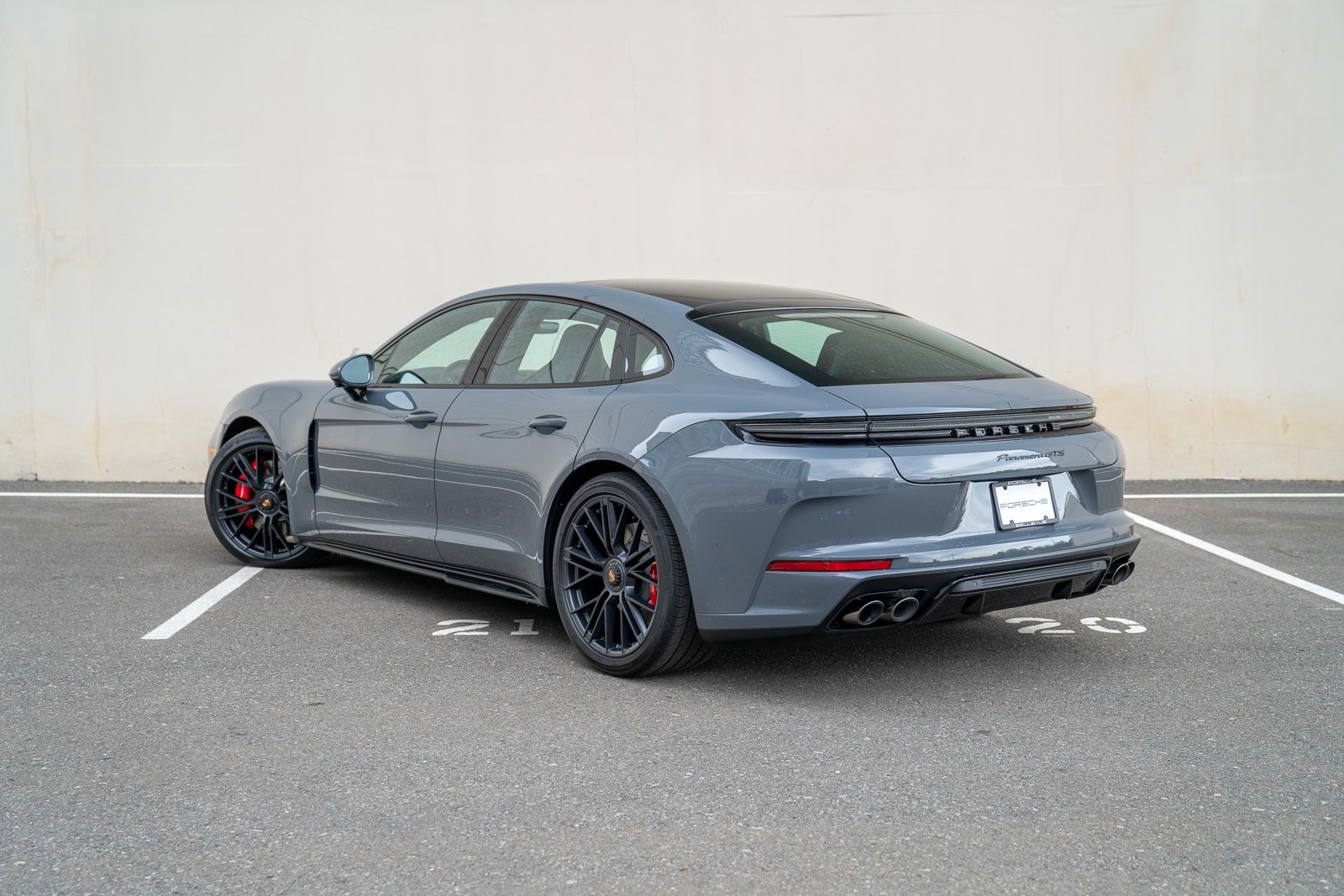 2026 Porsche Panamera GTS photo 3