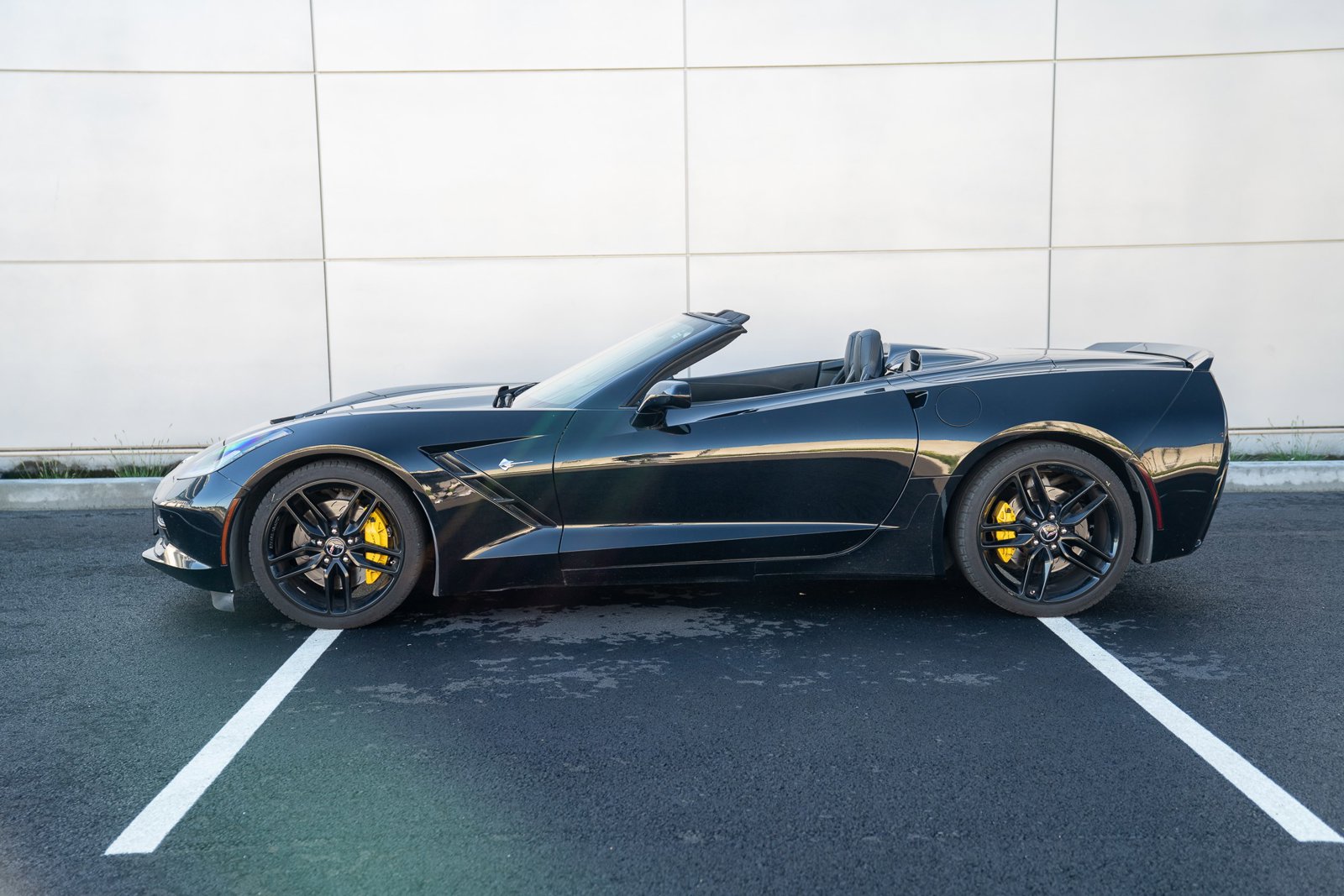 2014 Chevrolet Corvette Stingray Z51 Convertible photo 2