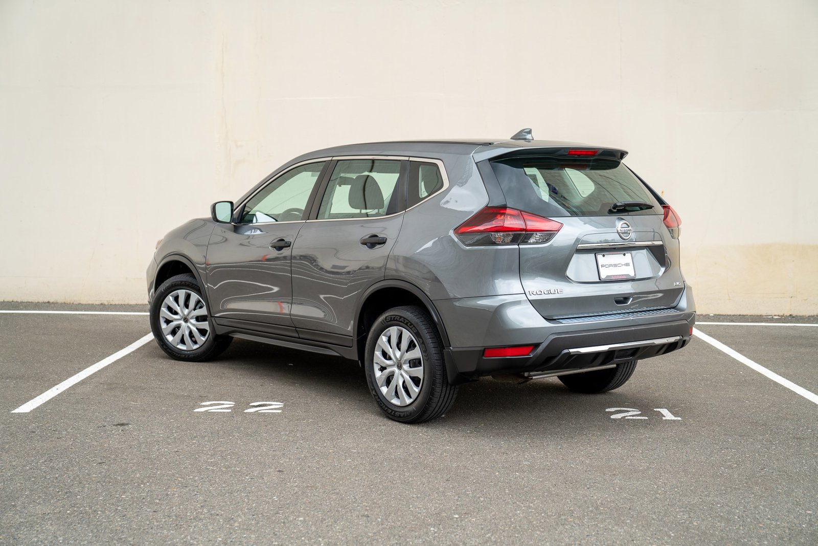 2018 Nissan Rogue S photo 3