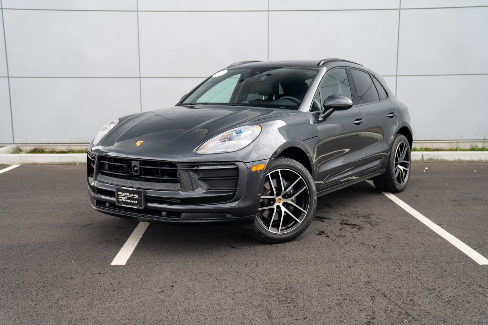 2025 Porsche Macan T's photo