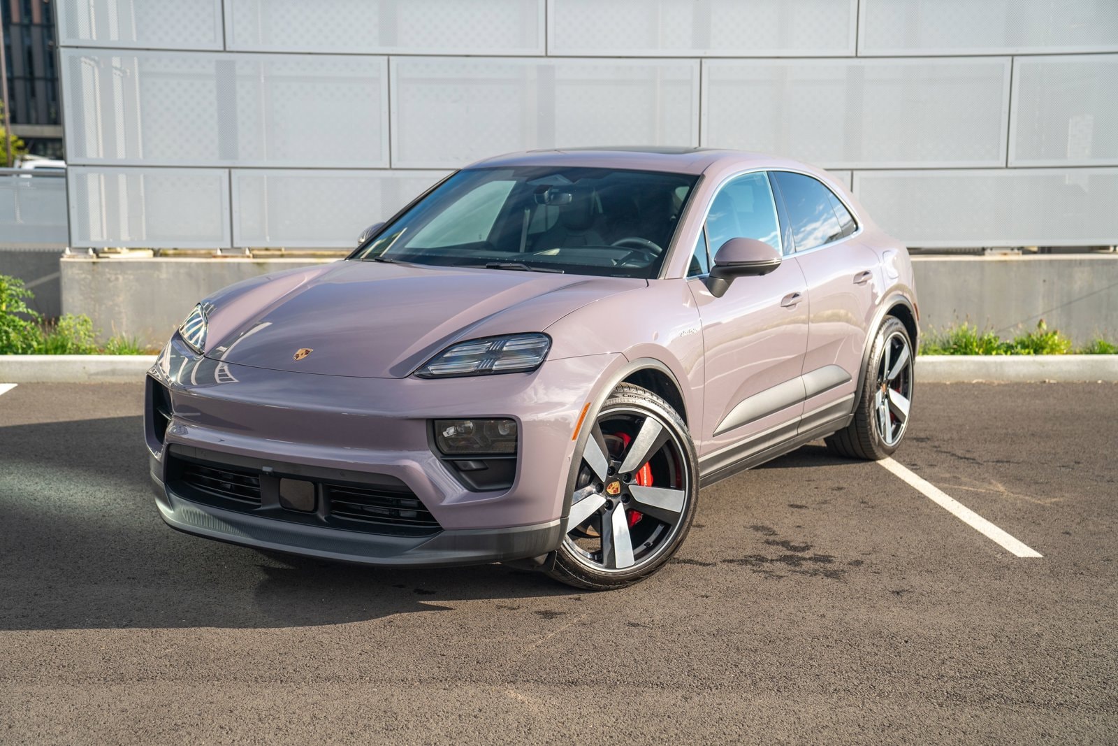 2025 Porsche Macan Macan 4S Electric's photo