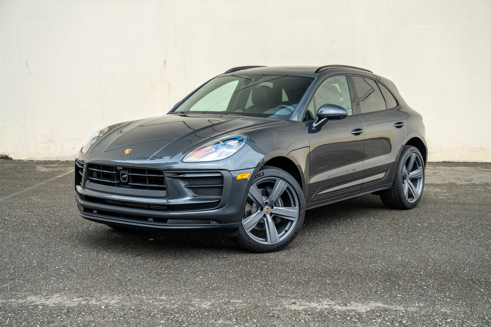 2025 Porsche Macan T's photo