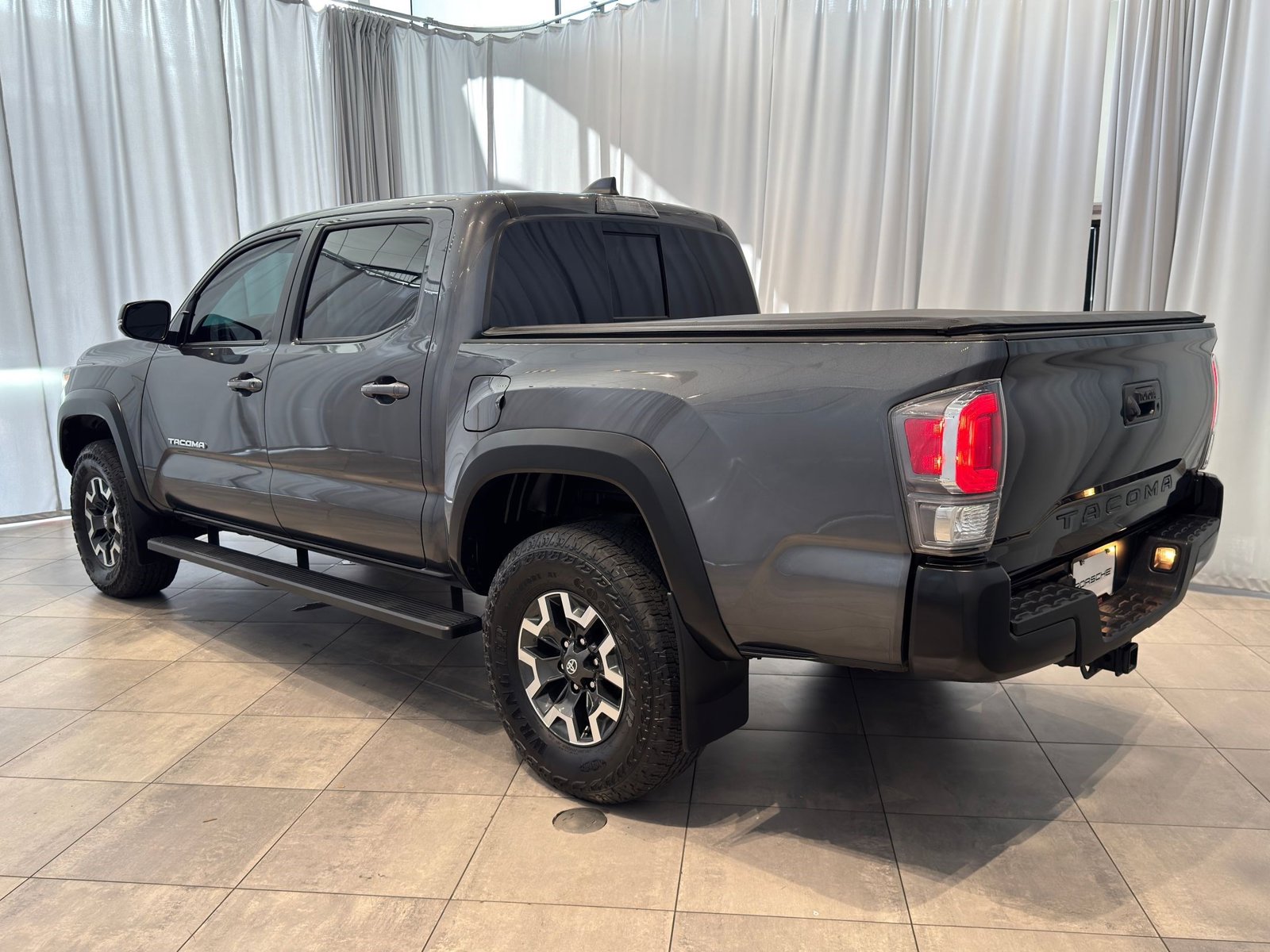 2023 Toyota Tacoma TRD V6 photo 3
