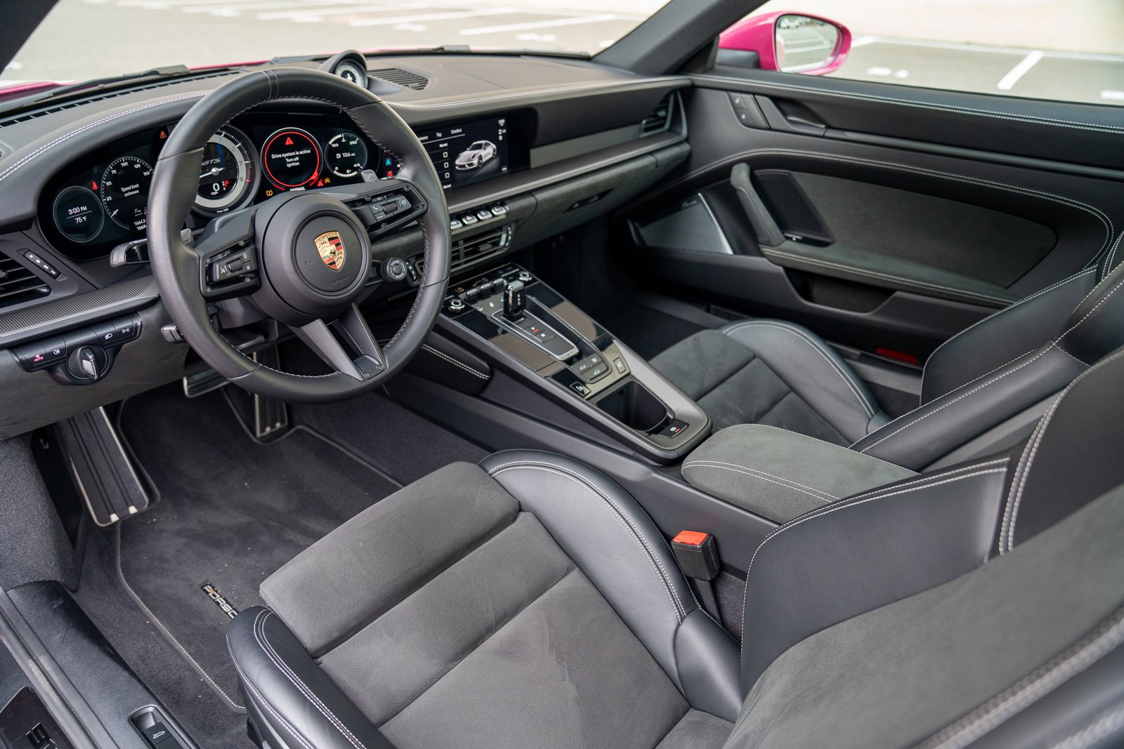 2024 Porsche 911 GTS photo 4