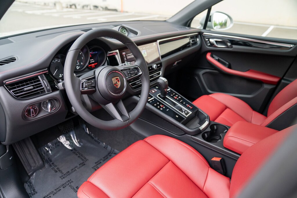 Certified 2025 Porsche Macan SUV