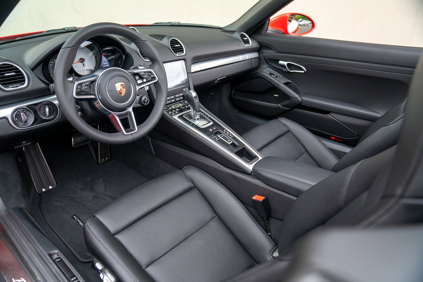 2025 Porsche Boxster S photo 4