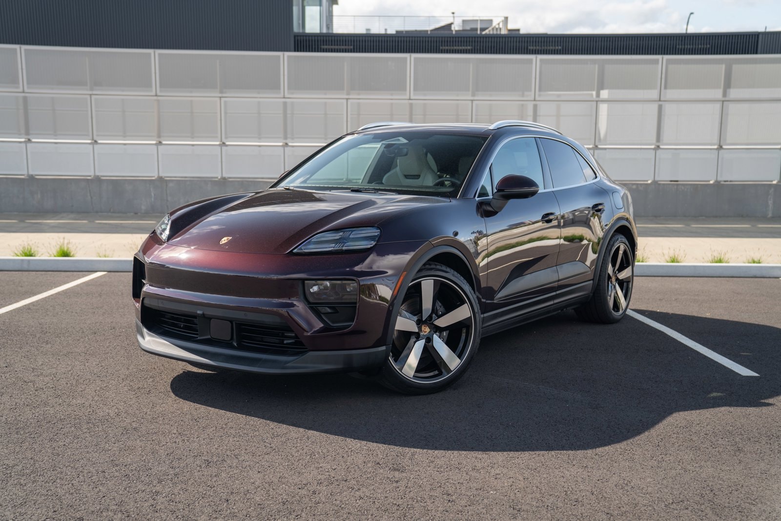 2025 Porsche Macan Base