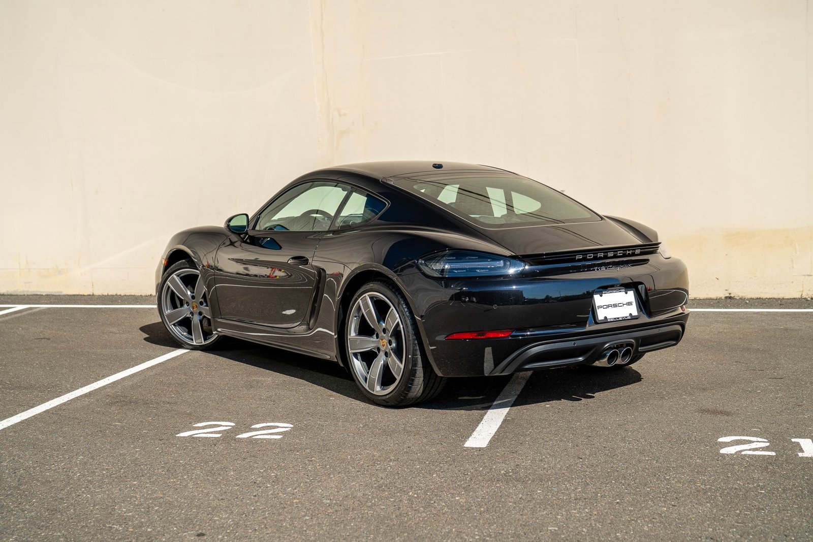 2025 Porsche Cayman photo 3