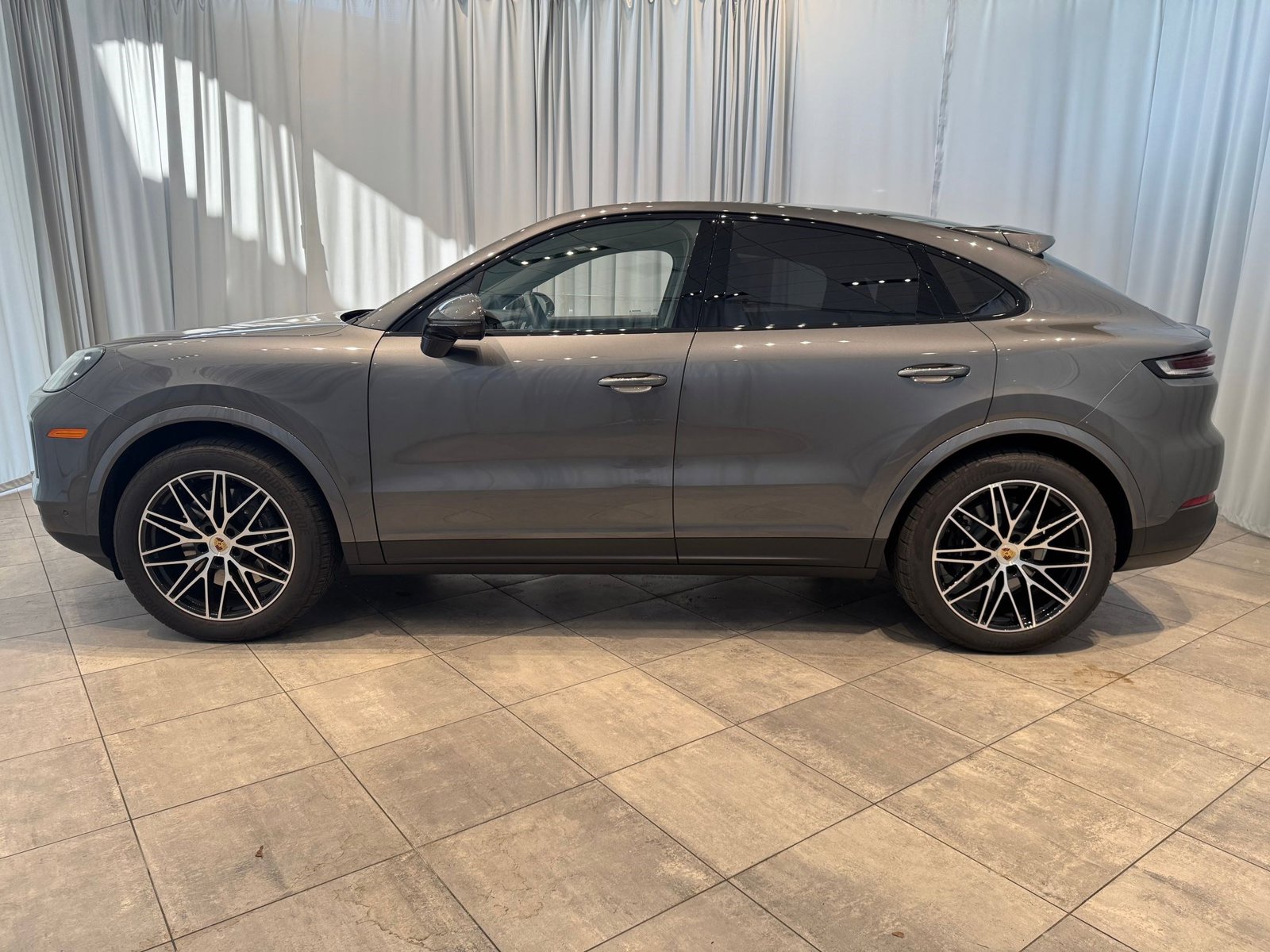Certified 2024 Porsche Cayenne Coup Base with VIN WP1BA2AY1RDA53106 for sale in Bellevue, WA