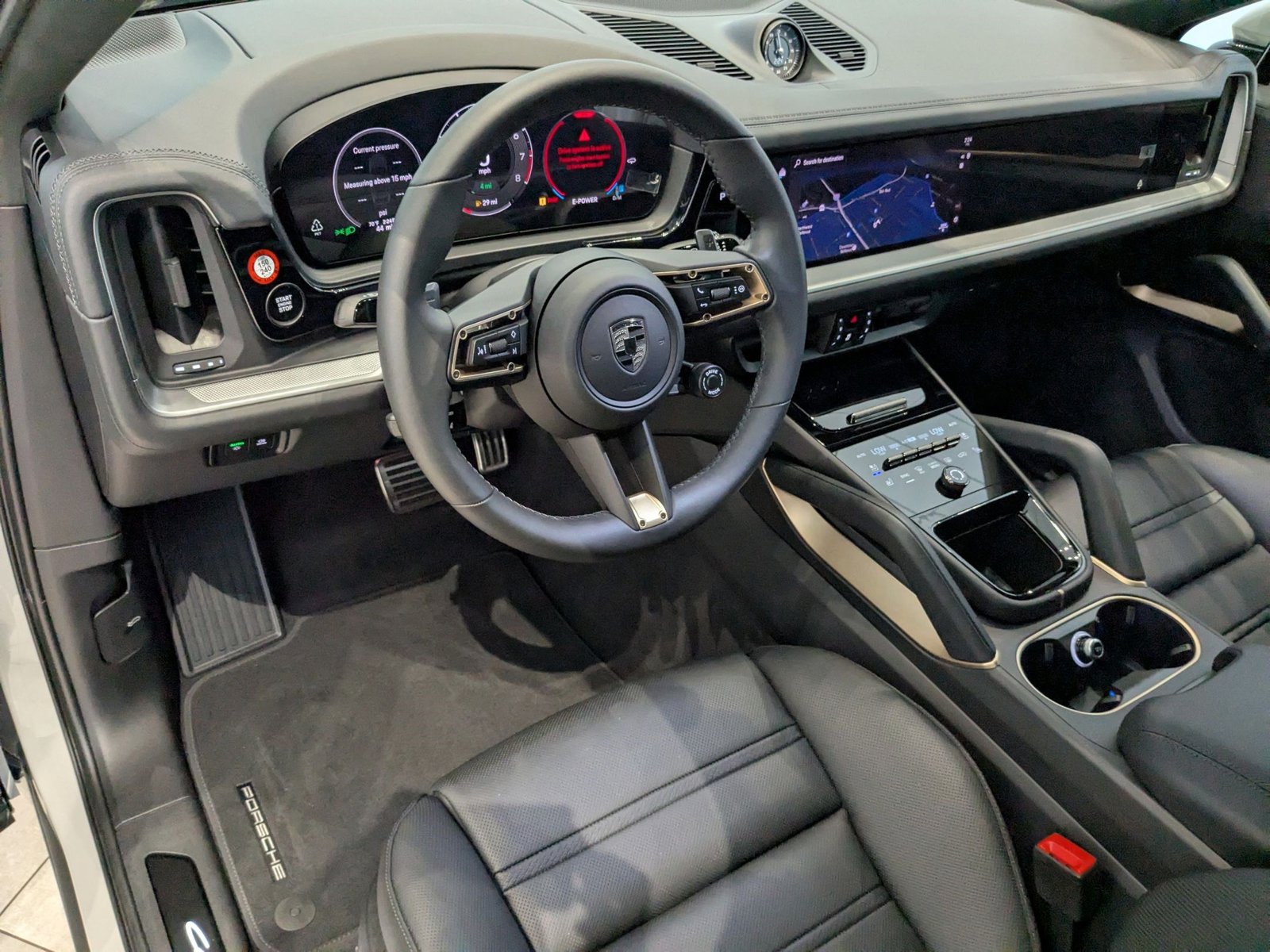 2025 Porsche Cayenne E-Hybrid Coupe Turbo photo 4