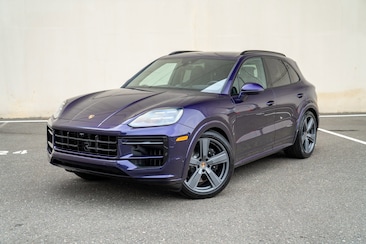 2025 Porsche Cayenne GTS SUV