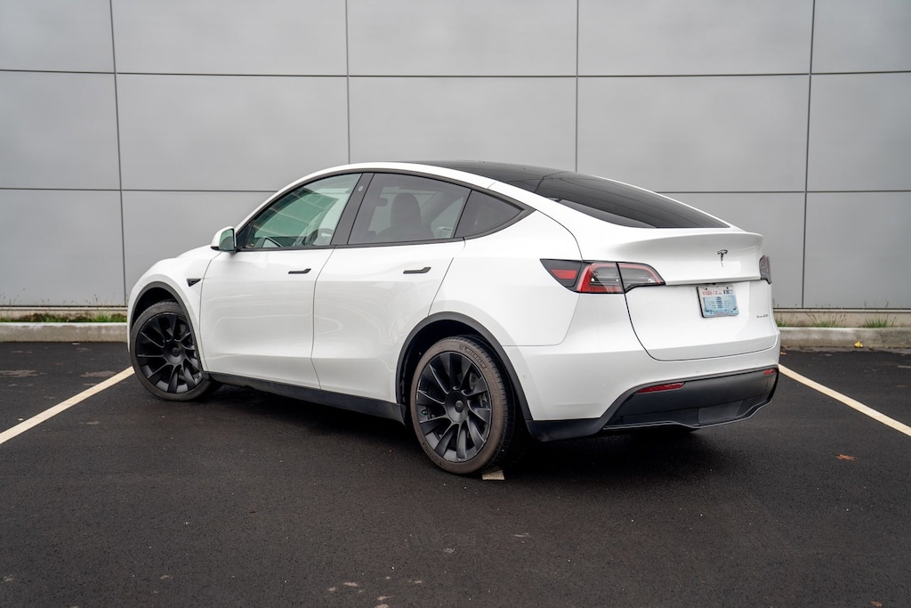Used 2021 Tesla Model Y Long Range SUV