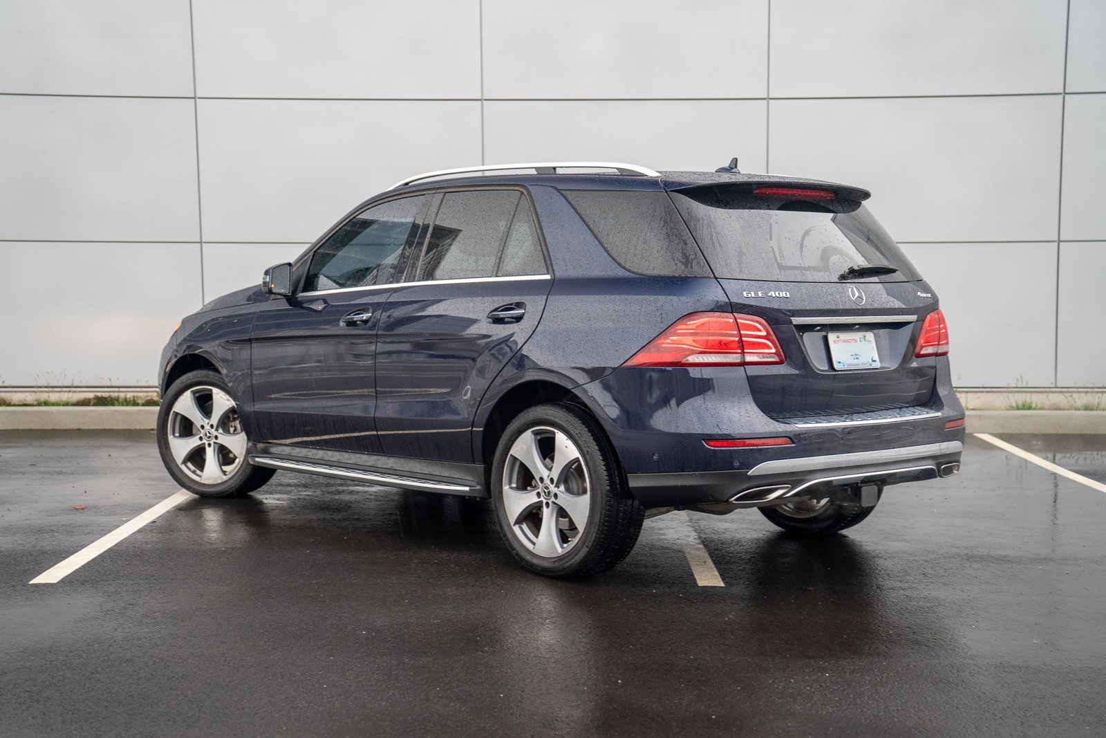 2019 Mercedes Benz GLE 400 4MATIC photo 2