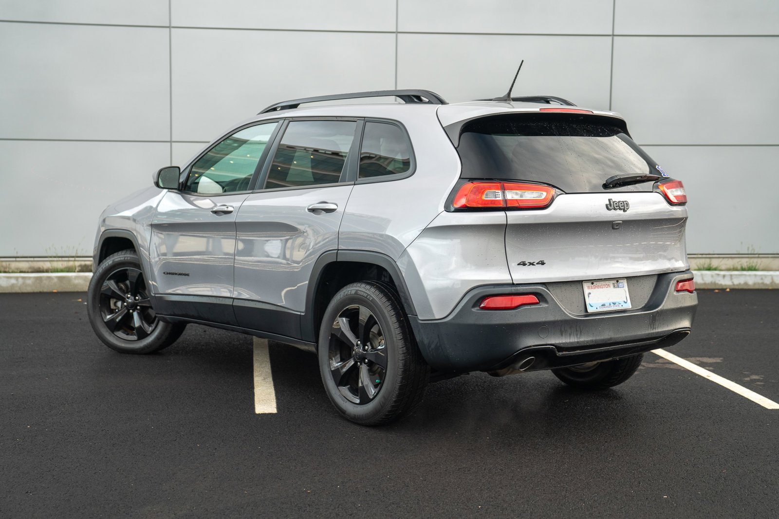 2018 Jeep Cherokee Latitude photo 2