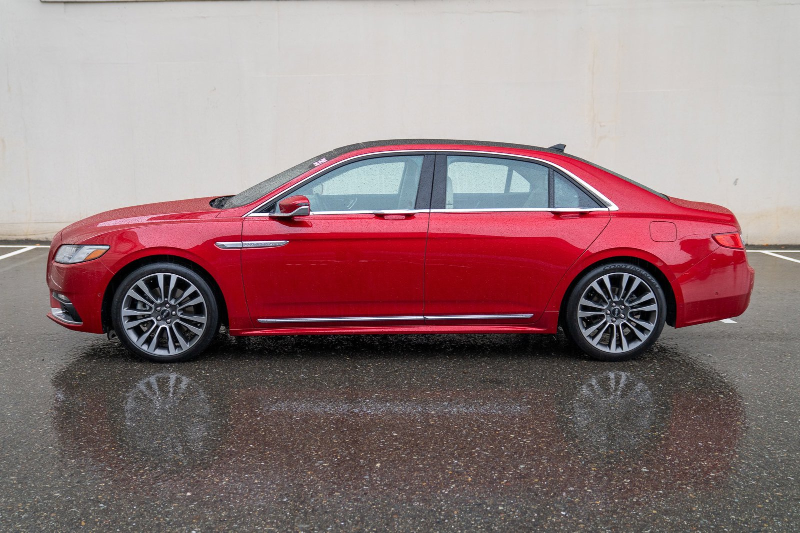 2020 Lincoln Continental Reserve photo 2