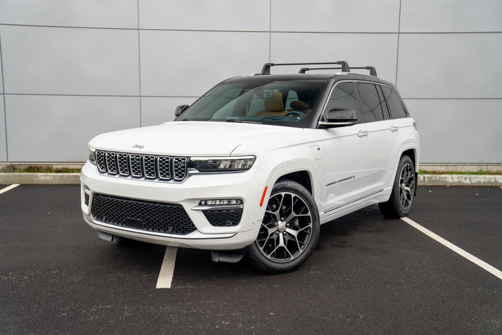 2023 Jeep Grand Cherokee Summit Reserve 4xe 4x4's photo