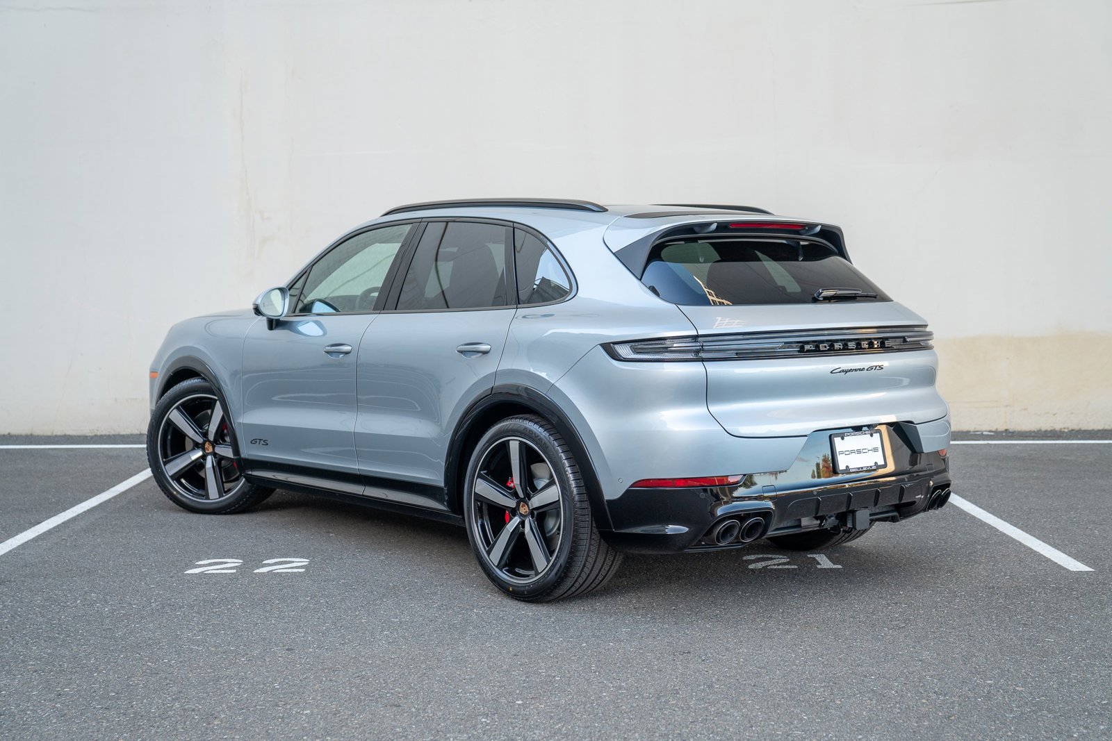 2026 Porsche Cayenne GTS photo 3