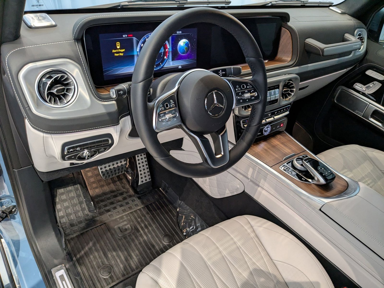2023 Mercedes Benz G 550 photo 4