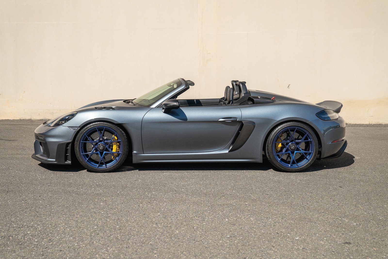 2024 Porsche Boxster Spyder photo 2