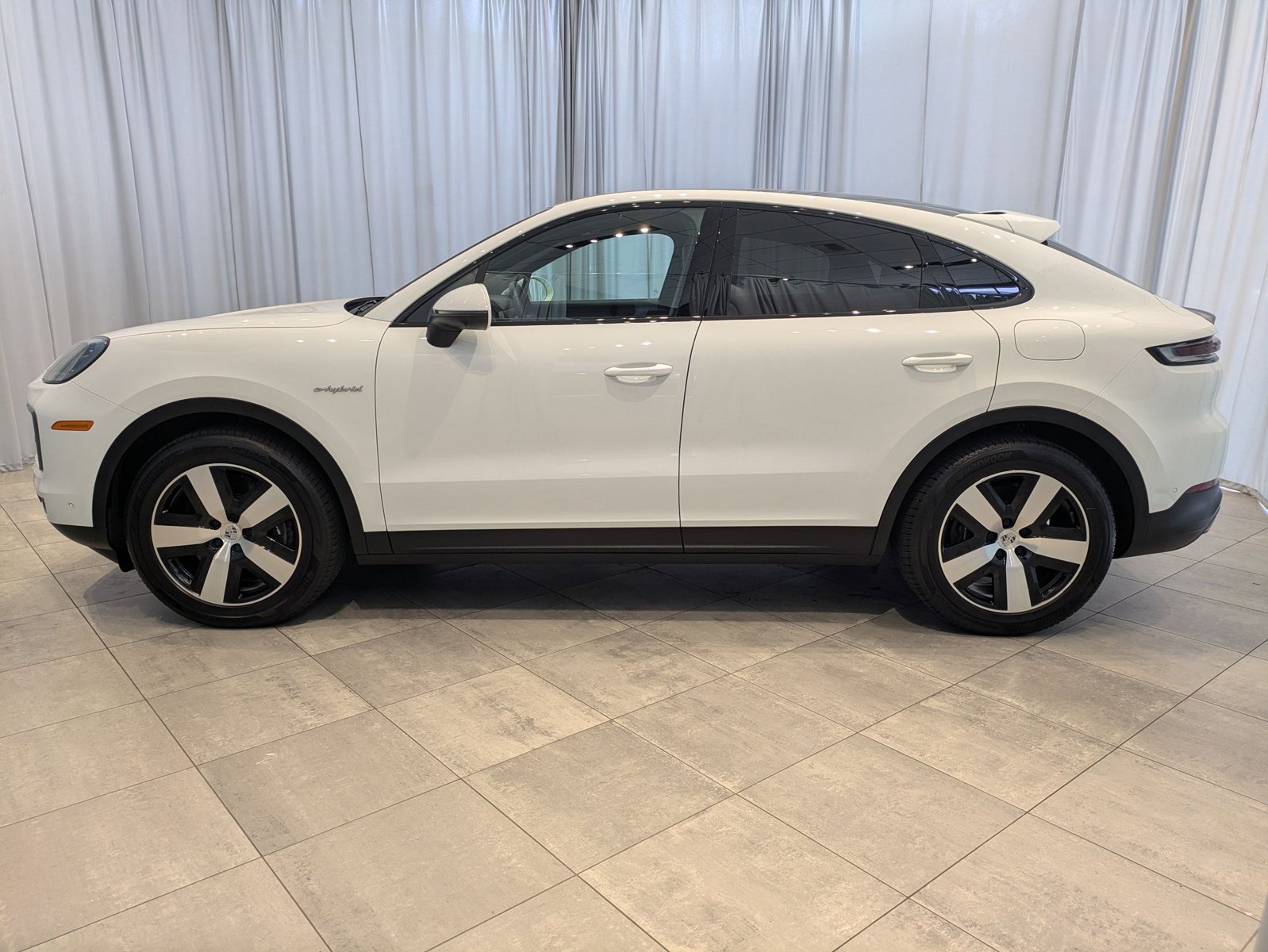 Certified 2025 Porsche Cayenne Coup E-Hybrid with VIN WP1BE2AY0SDA37053 for sale in Bellevue, WA