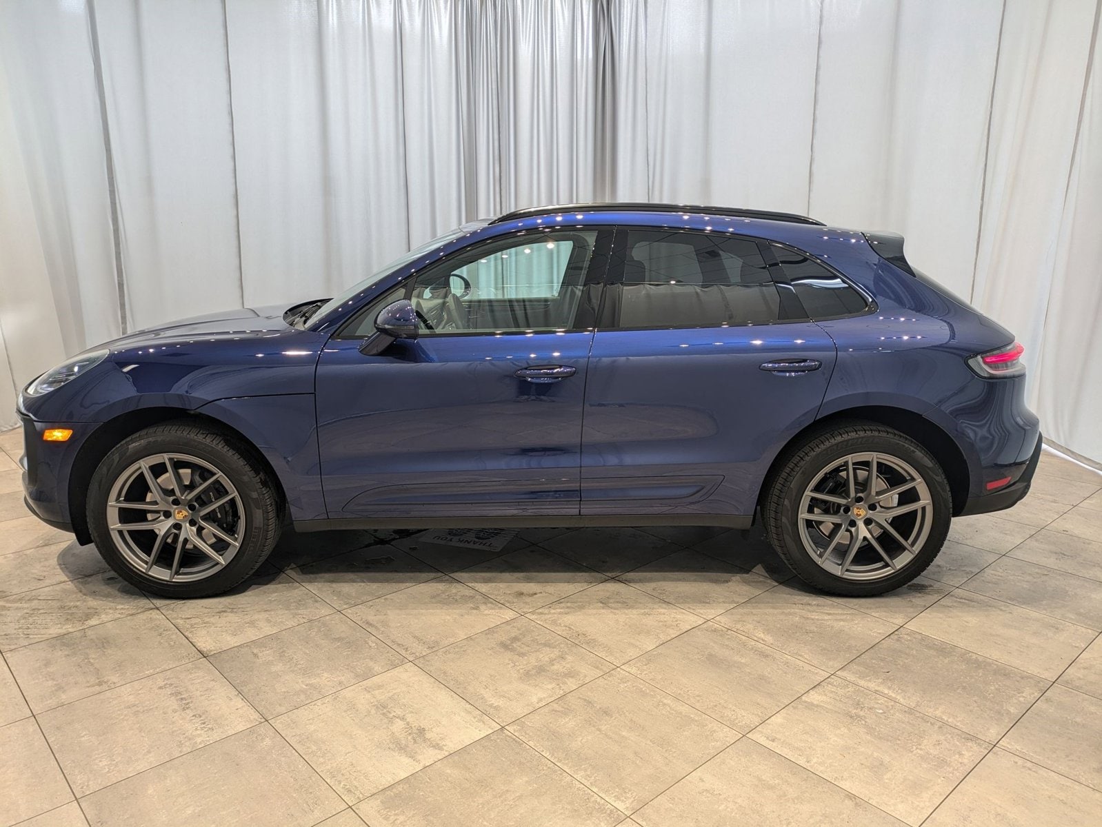 Certified 2024 Porsche Macan Base with VIN WP1AA2A53RLB21106 for sale in Bellevue, WA
