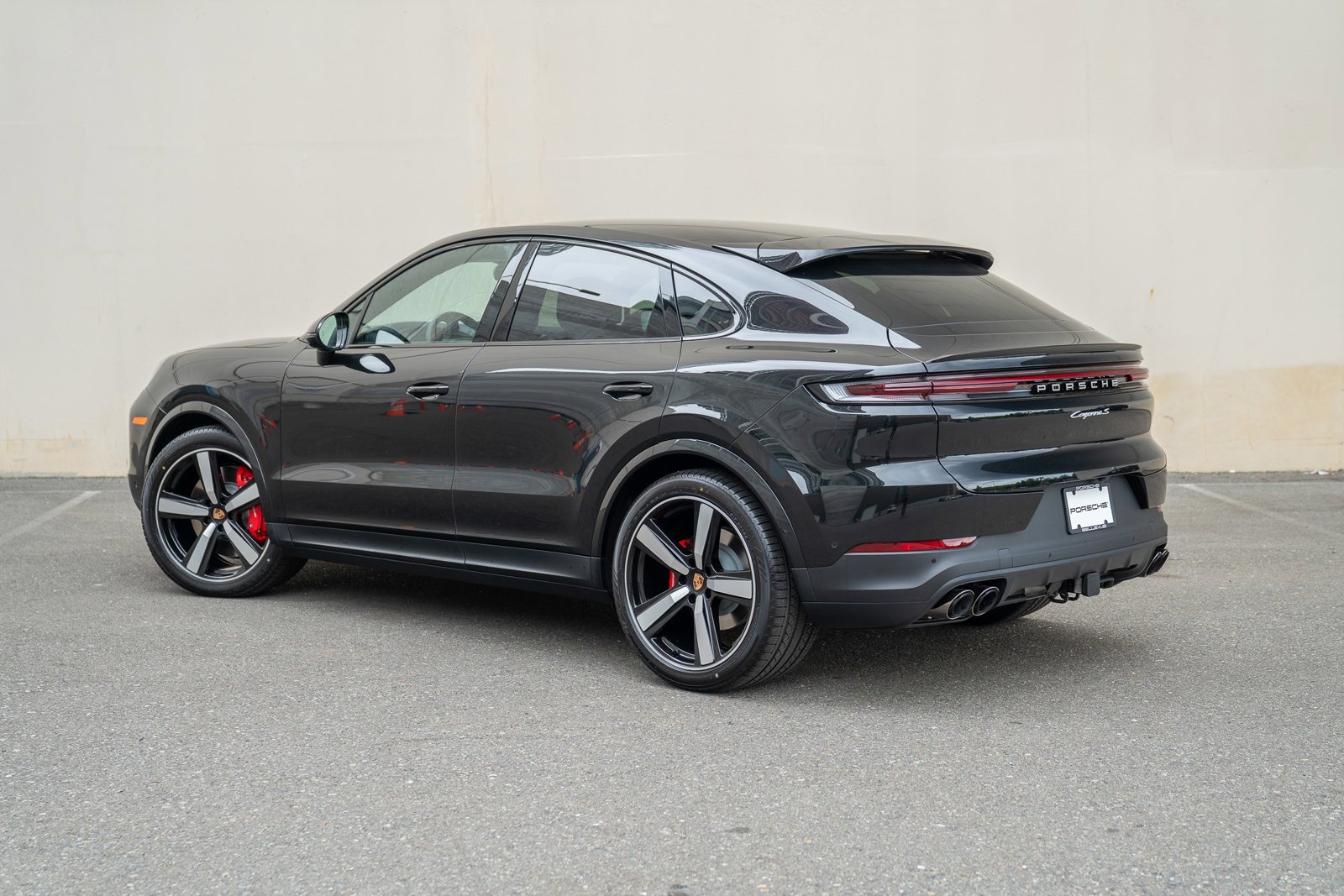 2025 Porsche Cayenne Coupe S photo 3