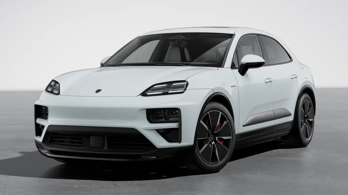 New Porsche Macan Turbo Electric