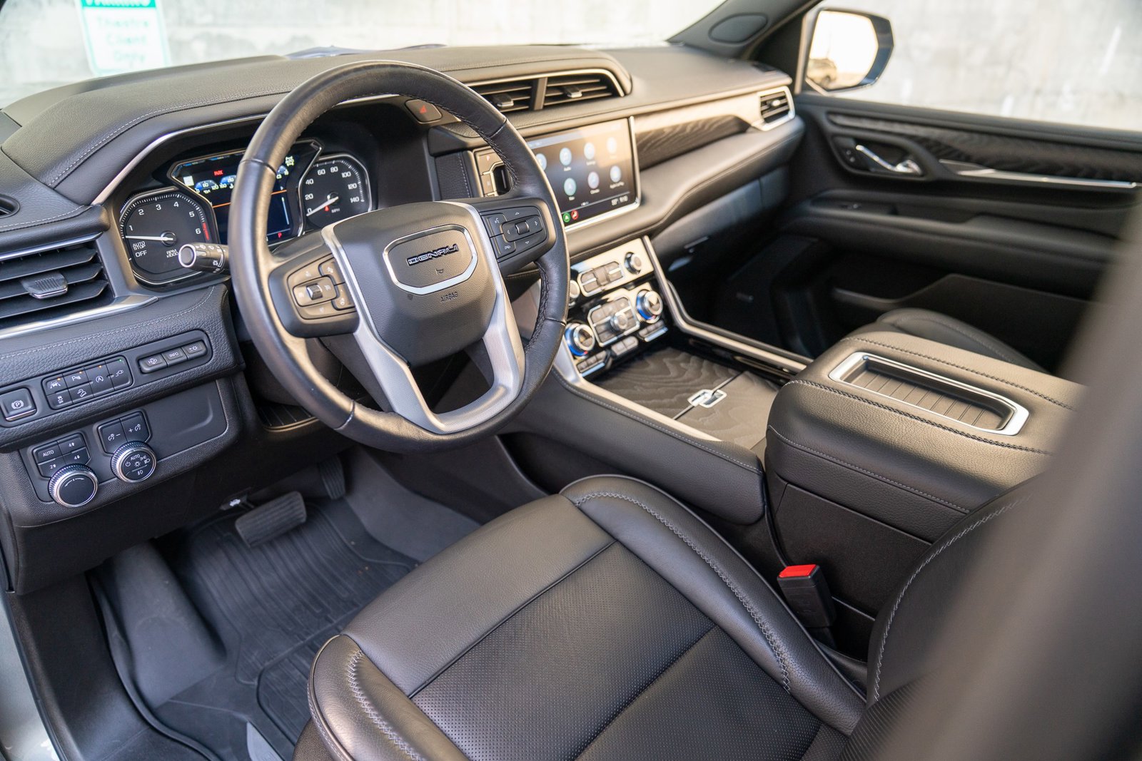 2021 Gmc Yukon XL Denali photo 4