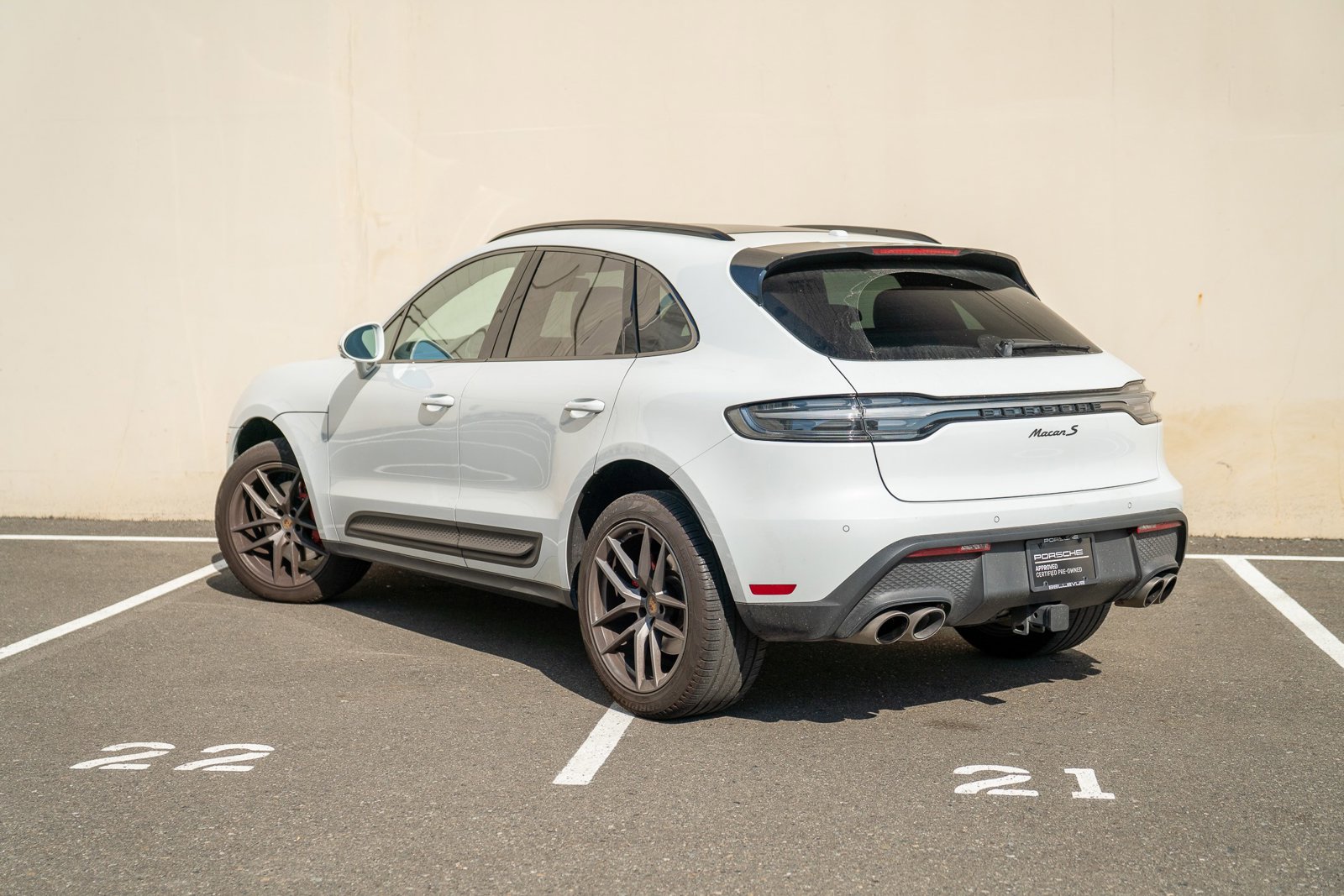 2022 Porsche Macan S photo 3