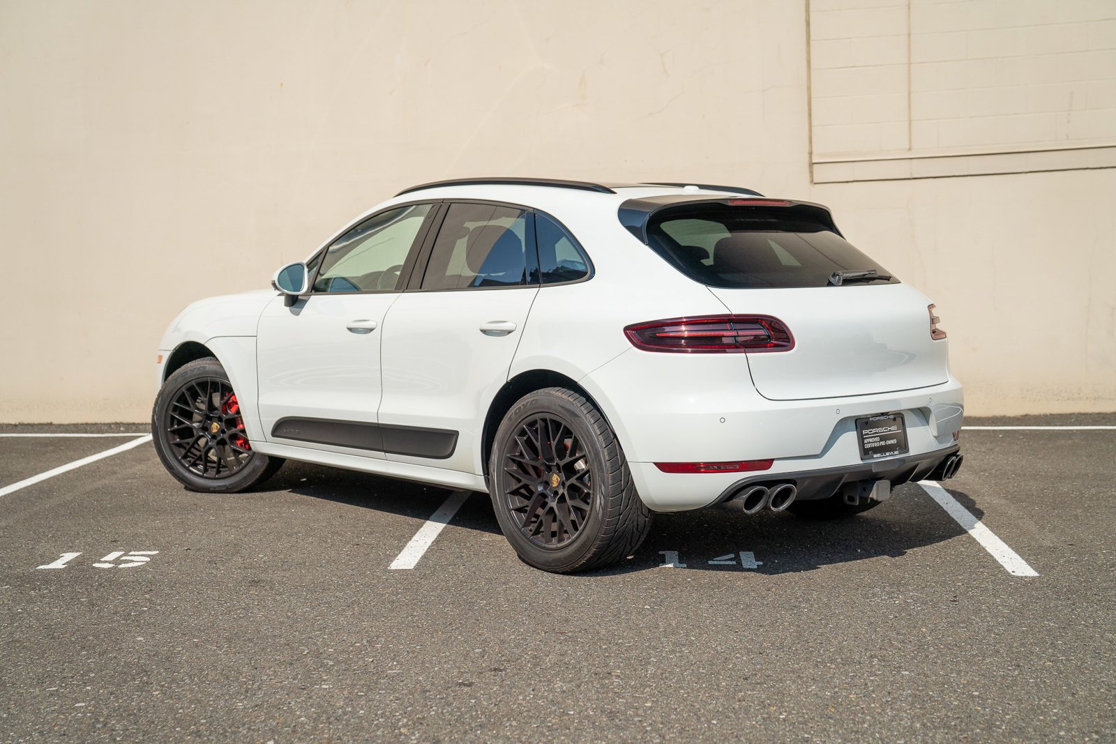2018 Porsche Macan GTS photo 2