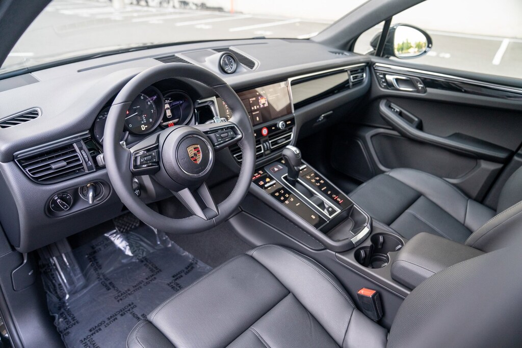 Certified 2025 Porsche Macan SUV
