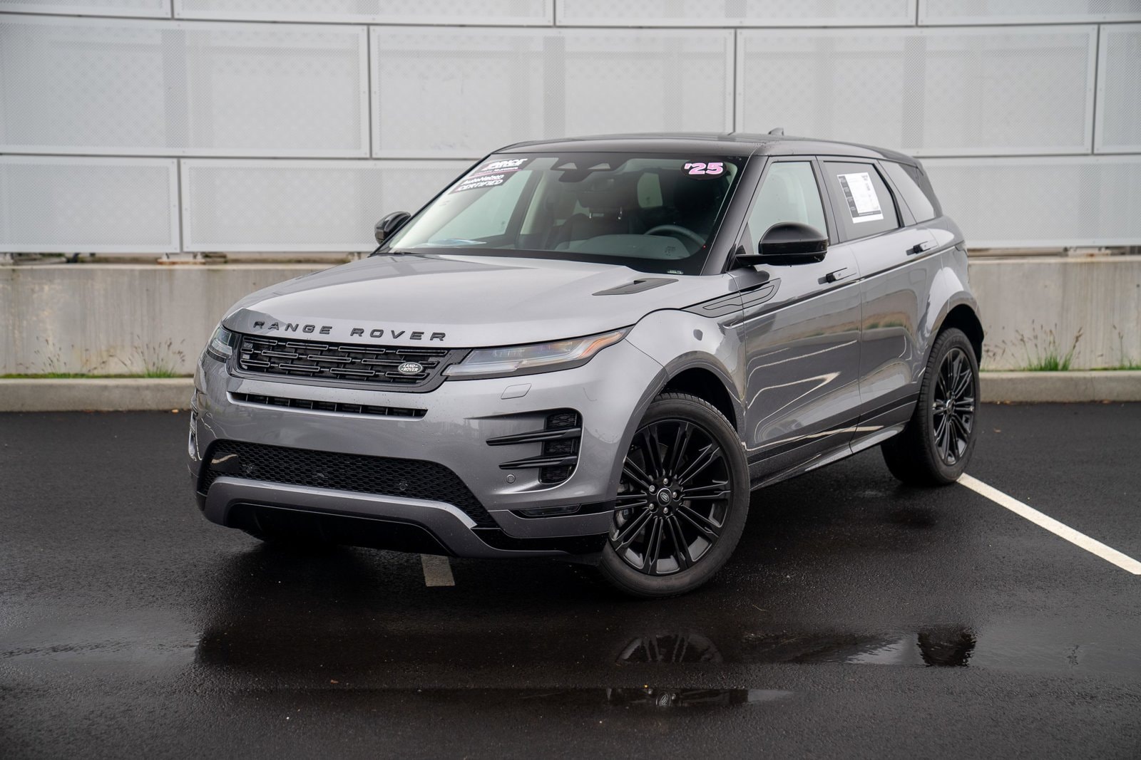 2025 Land Rover Range Rover Evoque