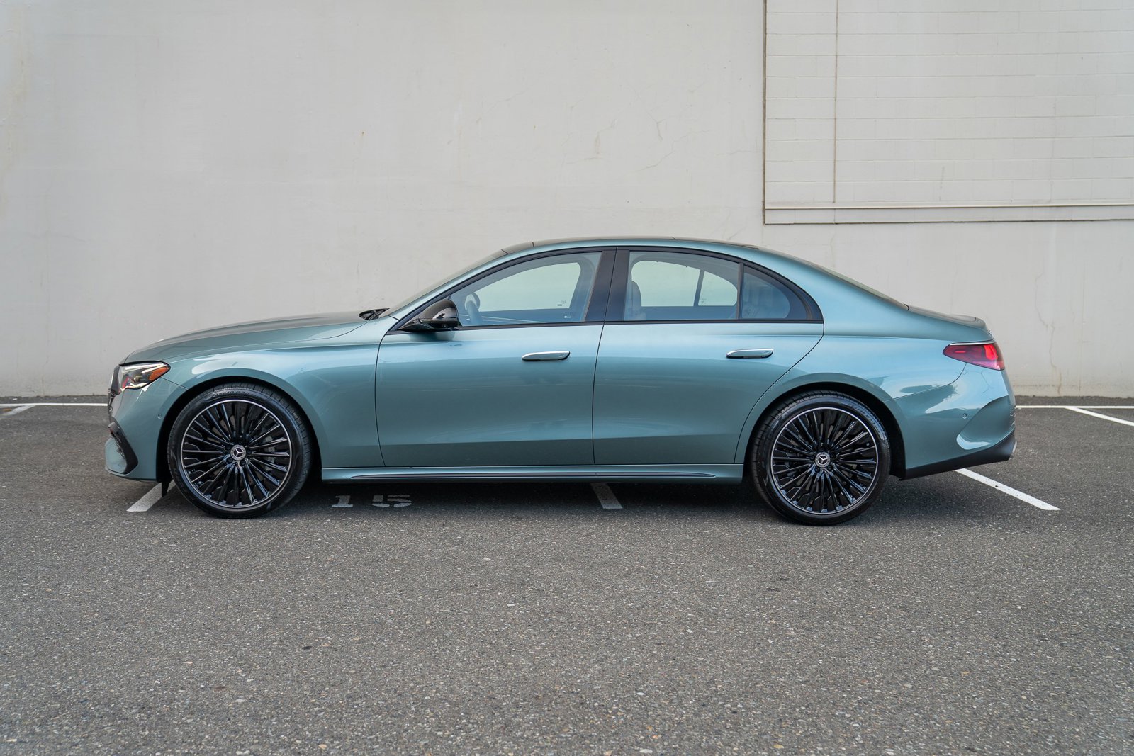 2024 Mercedes Benz E 450 4MATIC Sedan photo 2