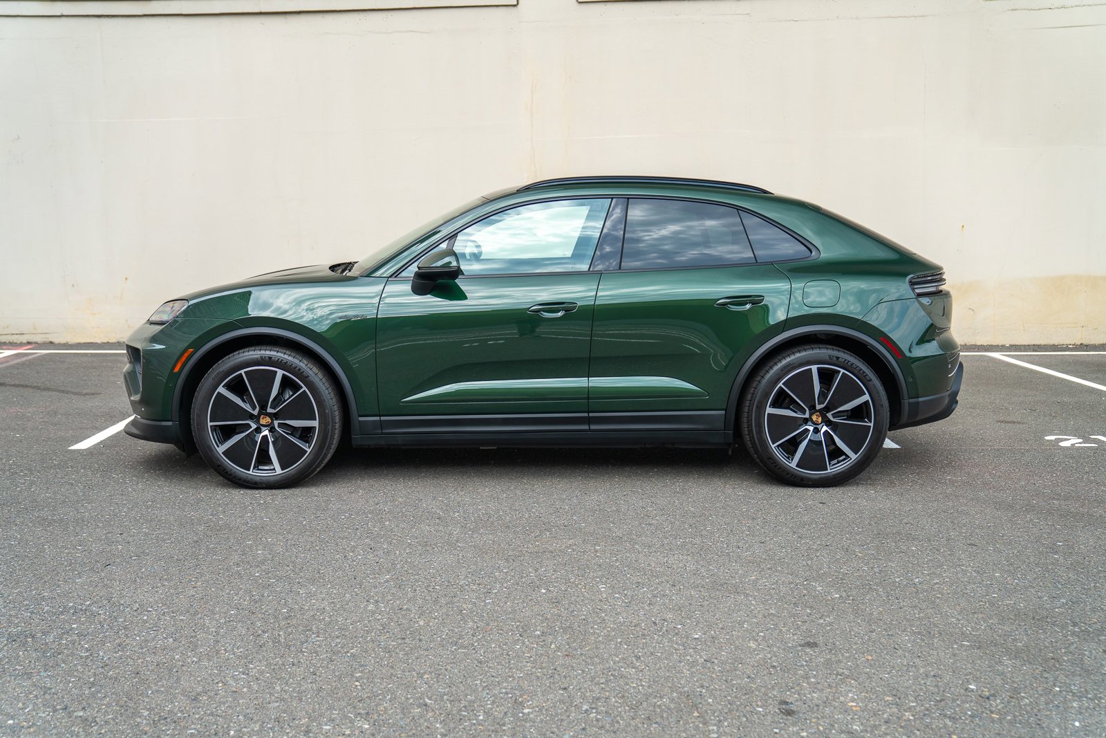 Certified 2025 Porsche Macan Base with VIN WP1AA2XA5SL000309 for sale in Bellevue, WA