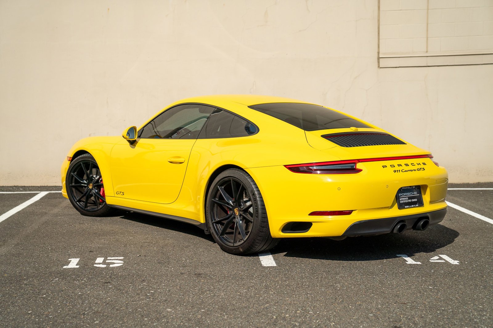 2017 Porsche 911 GTS photo 3