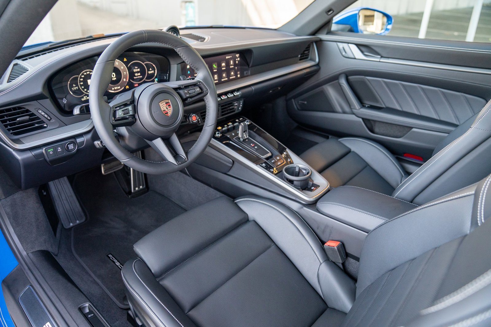 2025 Porsche 911 S photo 4
