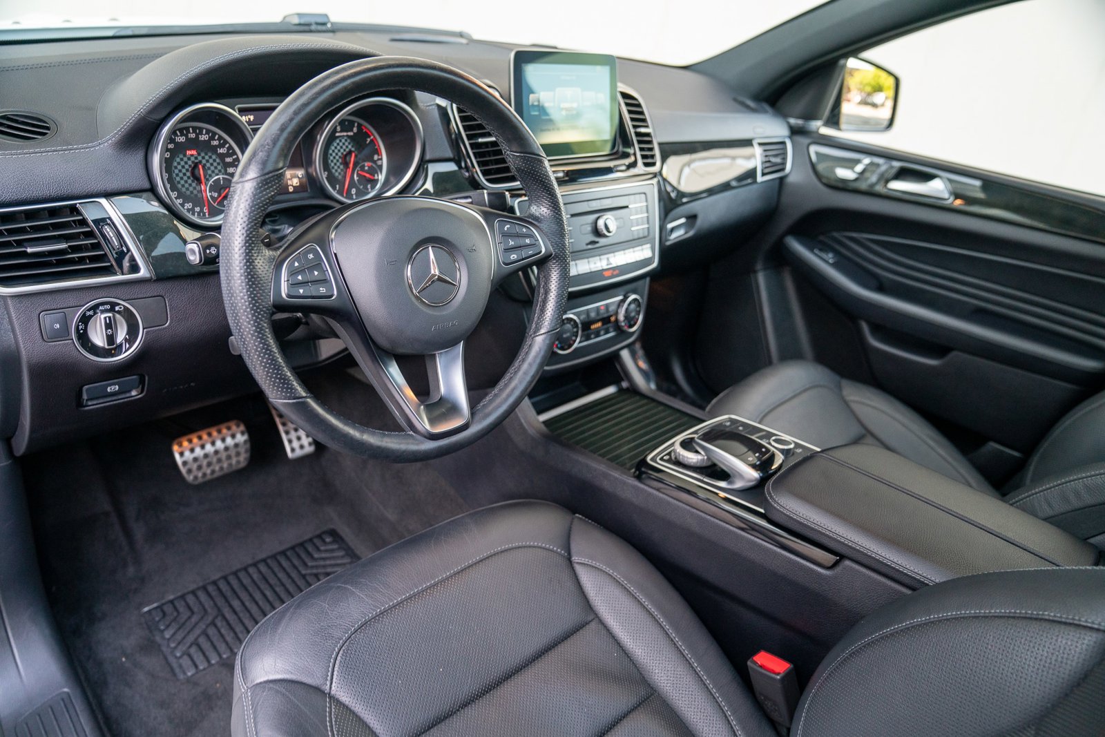 2018 Mercedes Benz GLE AMG 43 4MATIC photo 4