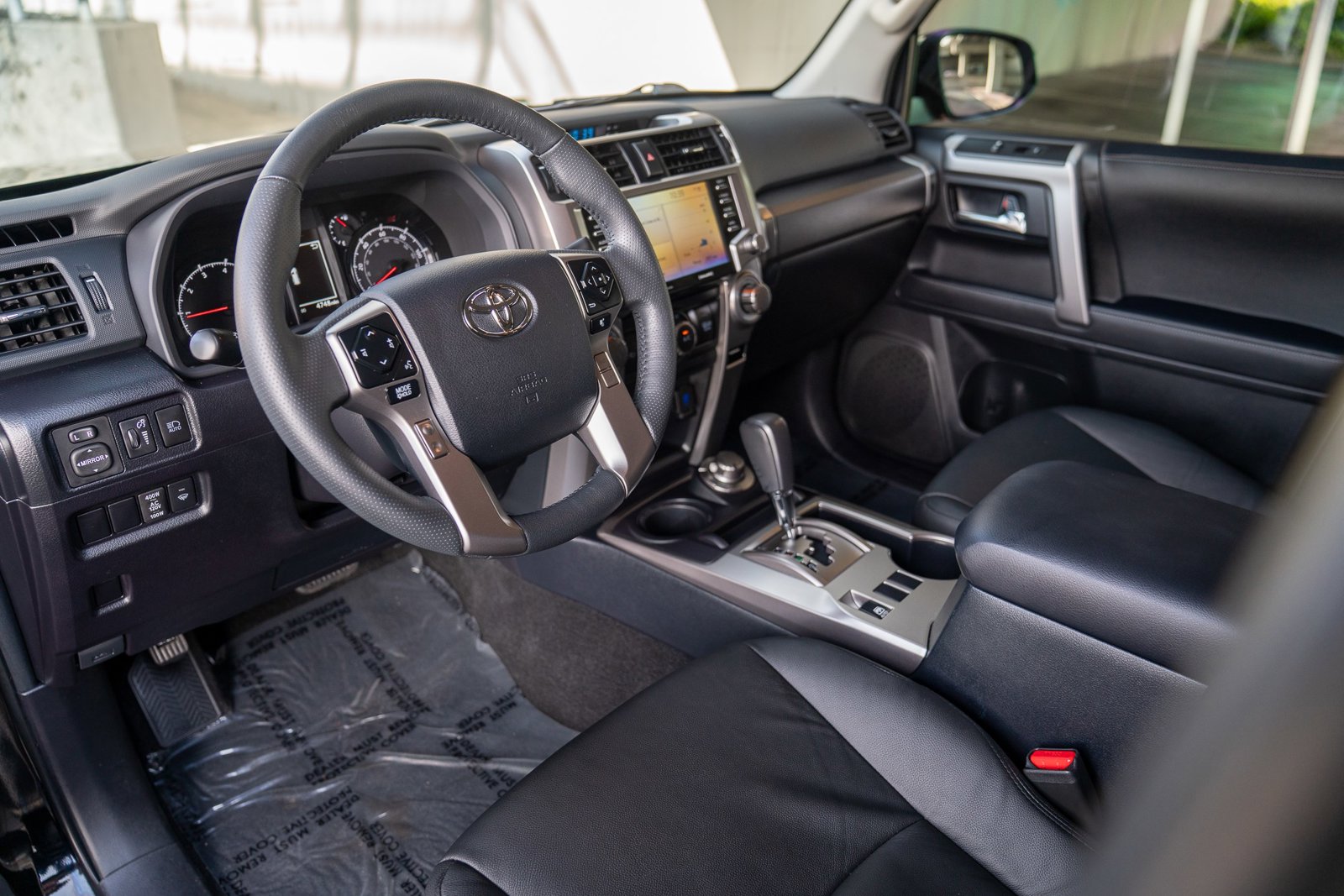 2024 Toyota 4Runner SR5 photo 3