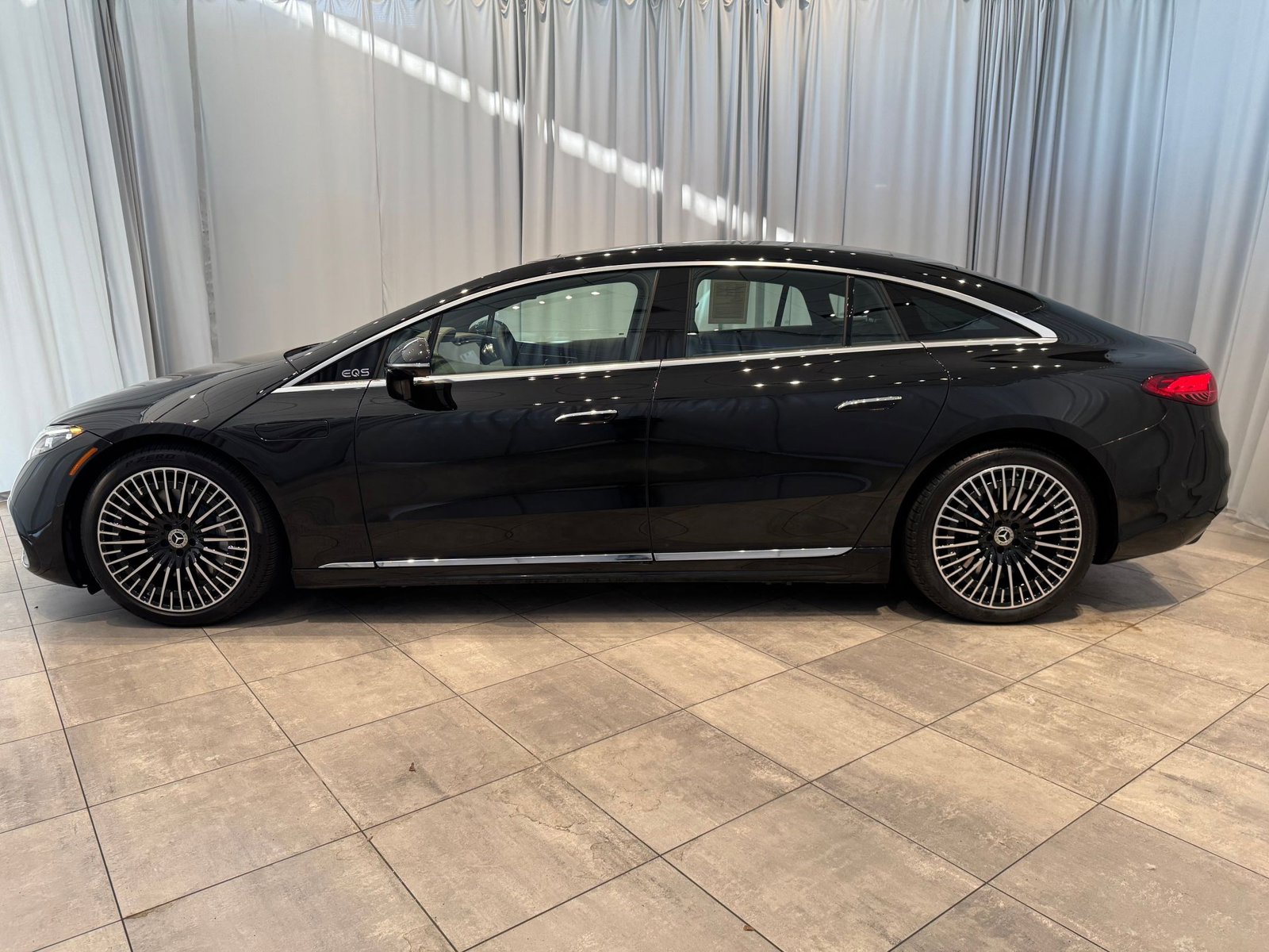Used 2022 Mercedes-Benz EQS Base with VIN W1KCG4EB6NA022151 for sale in Bellevue, WA