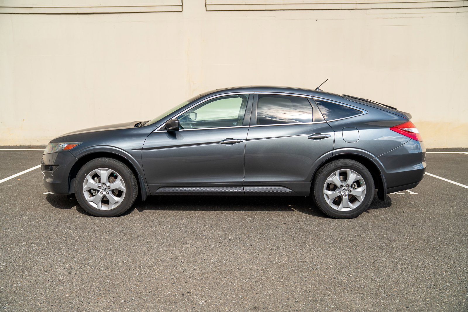2011 Honda Crosstour EX-L photo 2