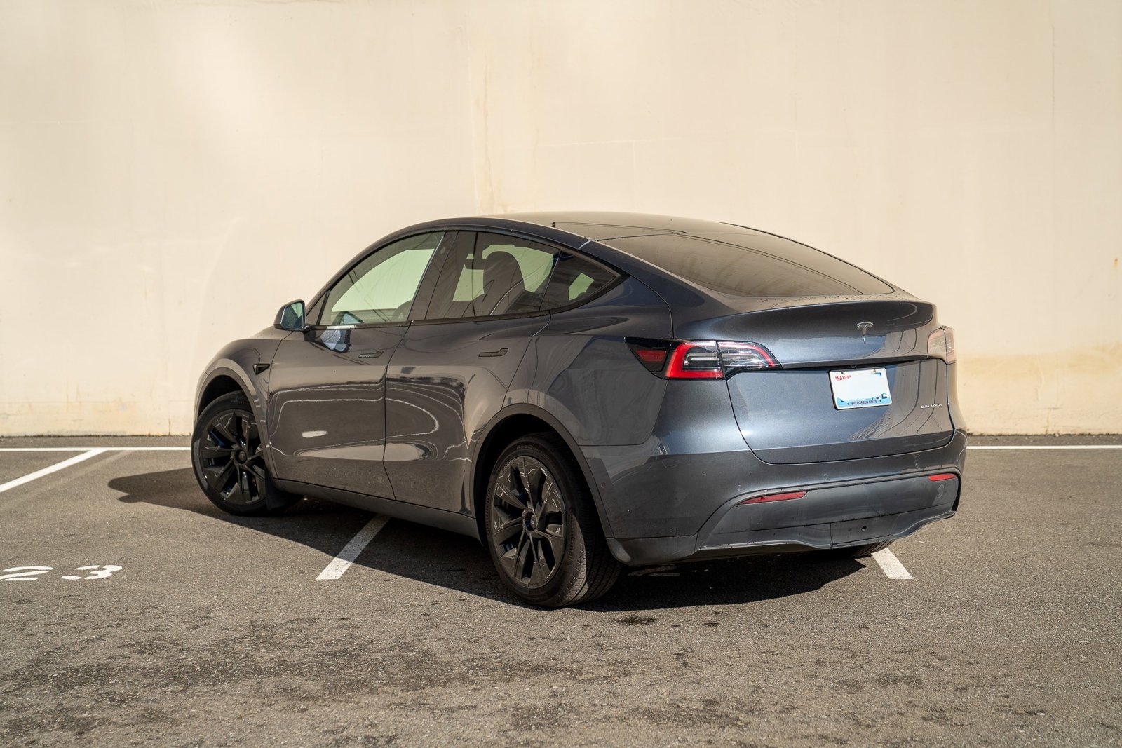 2021 Tesla Model Y Long Range photo 2