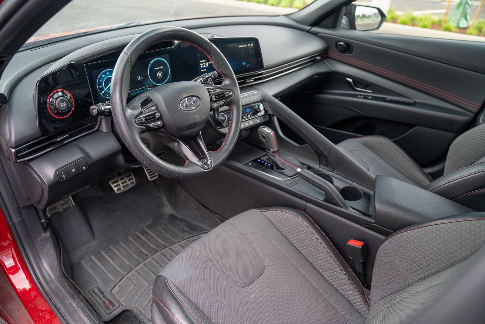 2023 Hyundai Elantra N Line photo 4