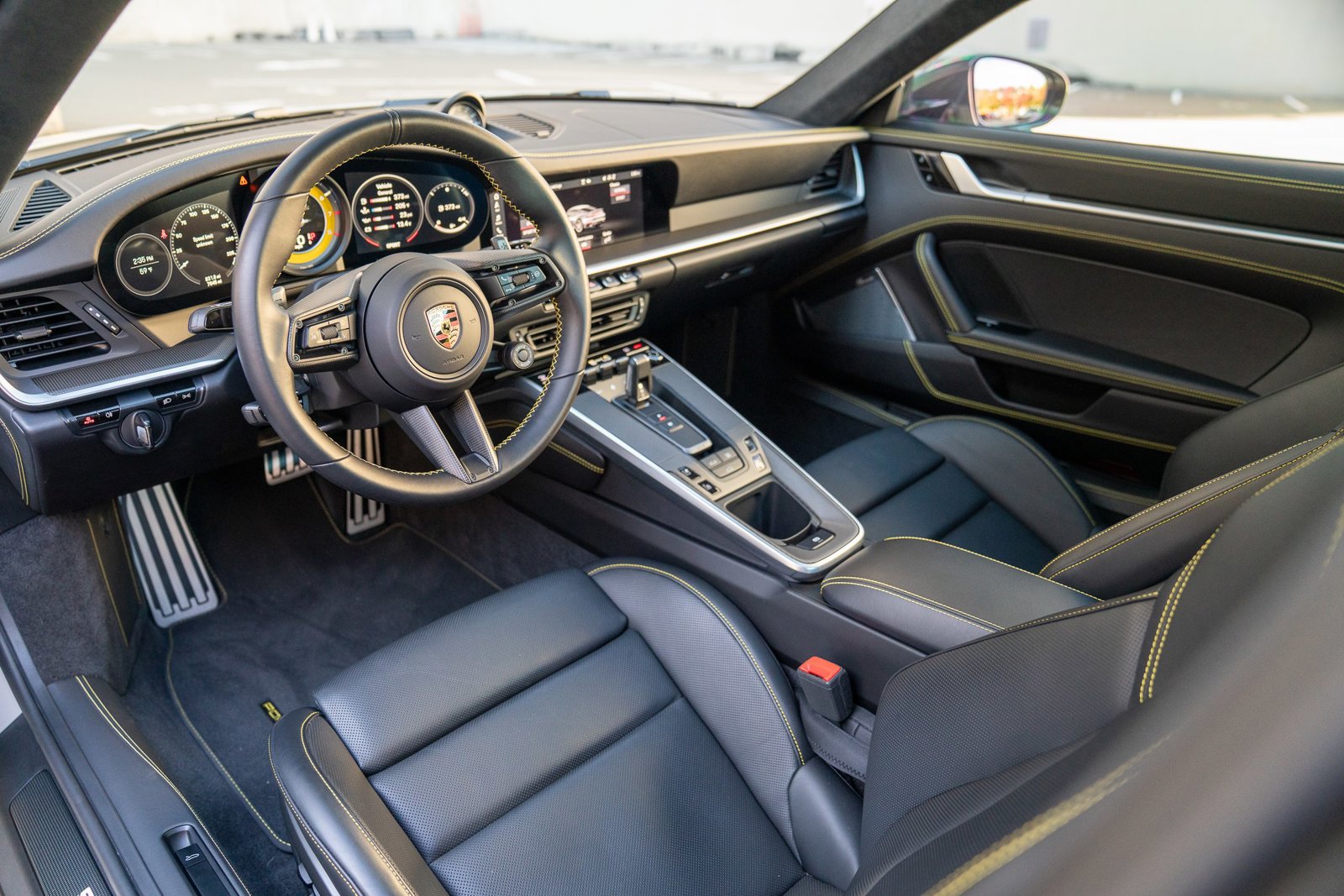 2021 Porsche 911 Turbo S photo 4