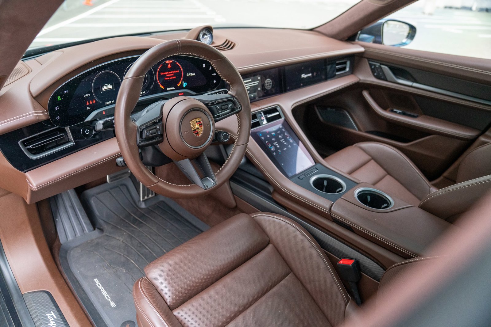 2022 Porsche Taycan Turbo photo 4
