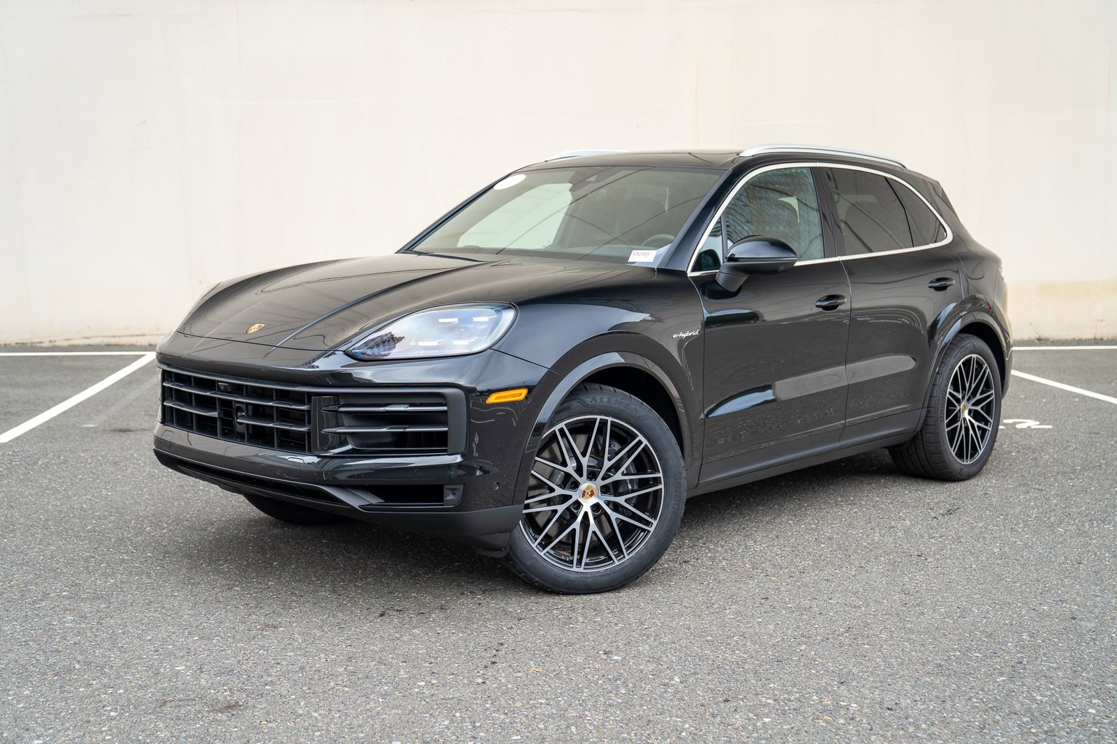 2024 Porsche Cayenne E-Hybrid's photo