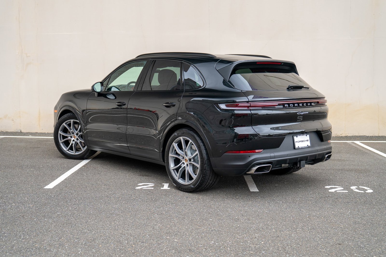 2026 Porsche Cayenne photo 3